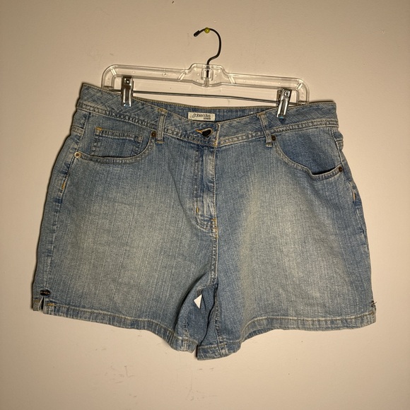 vintage woman’s  jeans shorts - Picture 1 of 5